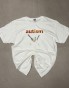 Biały T-shirt ARCIAS z minimalistycznym nadrukiem DTF.