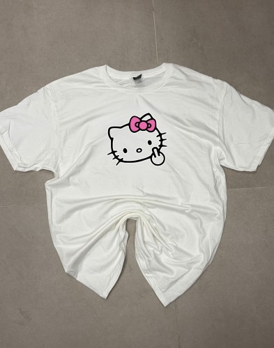 Biały T-shirt ARCIAS 150 gsm z nadrukiem DTF.