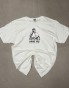 Biały T-shirt ARCIAS 150 gsm z nadrukiem DTF w miejskim stylu.
