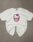 Biały T-shirt ARCIAS 150 gsm z kocim nadrukiem i barowym motywem.
